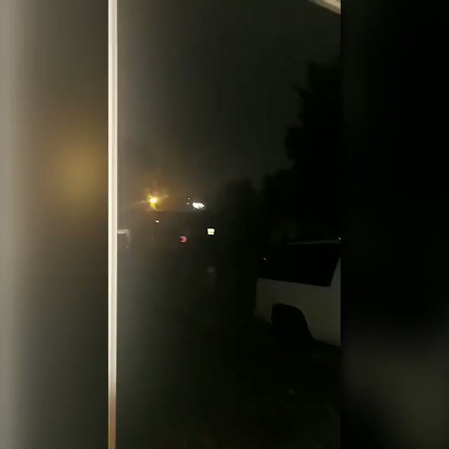 RT @koconews: OH WOW!!! A viewer shared this amazing video from Moore. https://t.co/HtEcfd4w7x #koco5 #okwx https://t.co/TdaKzXmFVT