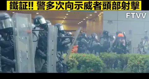 Image result for 恐怖的香港黑警暴力打人群殴