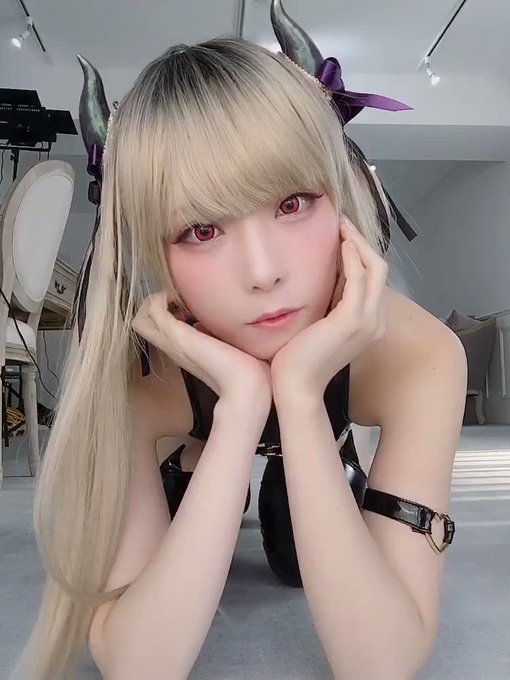 コスプレイヤーmisacoのTwitter動画40
