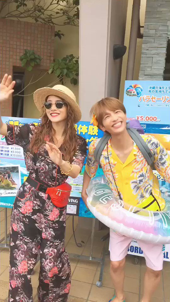 重盛さと美です🐰 | チーク入れすぎたお🥹🧡🧡🧡 帽子の被り方も