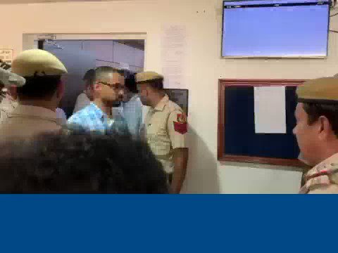 [Image: c6ovhzX5AoBMWWM9?format=jpg&name=small]