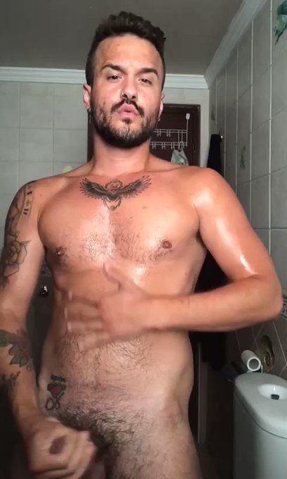 A LA DUCHA QUIEN SE VIENE CONMIGO???? ?  

#Gay #GayVideo #gayclub #gayespana #gaycruising #Gaymalaga