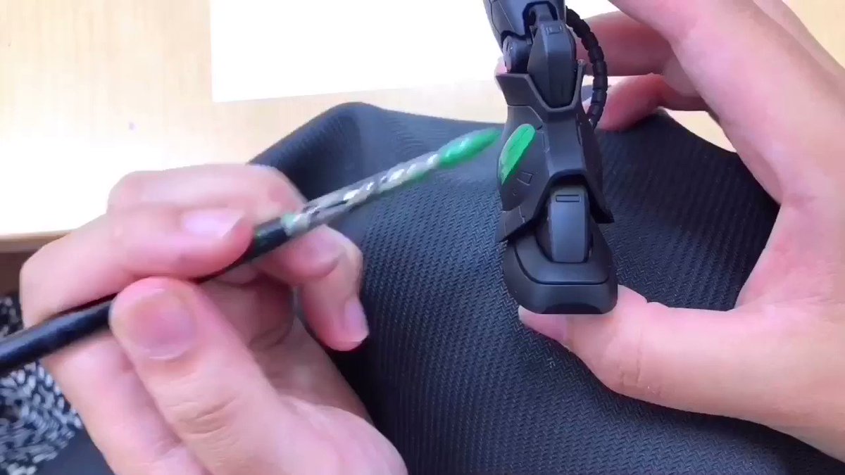 ガンプラhgザクiiの足に筆だけでグラデーションをかけている動画です 緑色のグラデーションがとても綺麗にできたので是非ご覧ください せなすけ ガンプラ ガンダム 筆塗り 話題の画像がわかるサイト ガンプラhgザクiiの足に筆だけでグラデーションをかけている動画です 緑色のグラデーションがとても綺麗にできたので是非ご覧ください せなすけ ガンプラ ガンダム 筆塗り 話題の画像がわかるサイト
