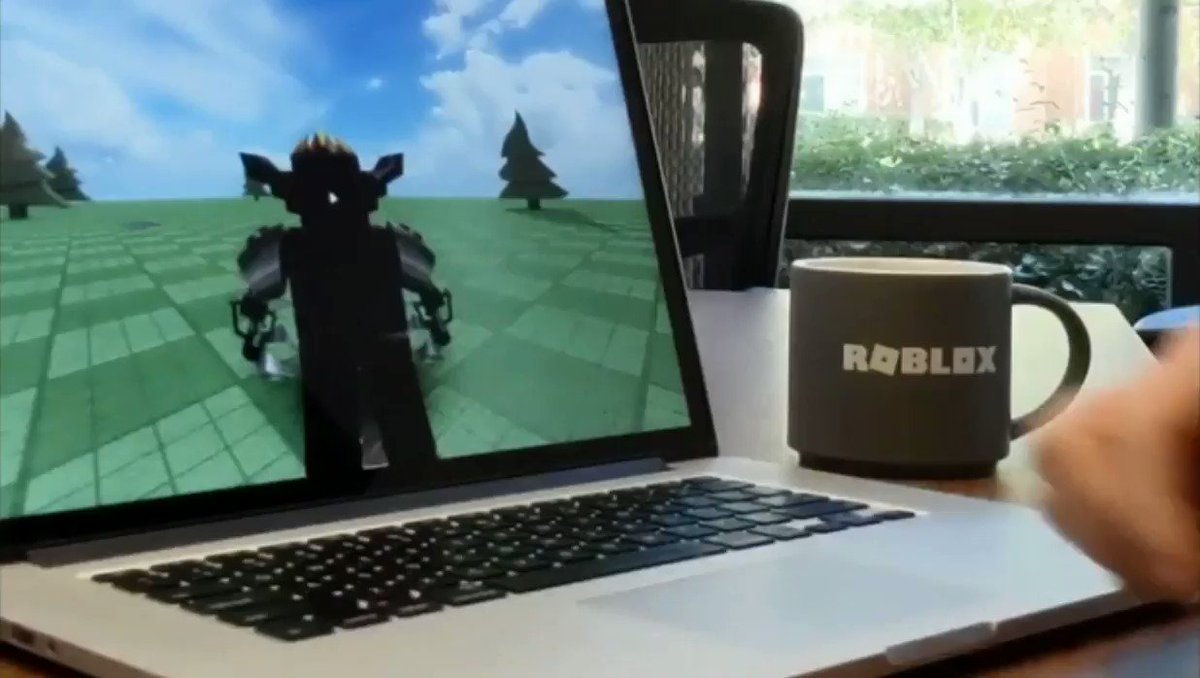 How To Play Roblox On A Laptop With A Mouse