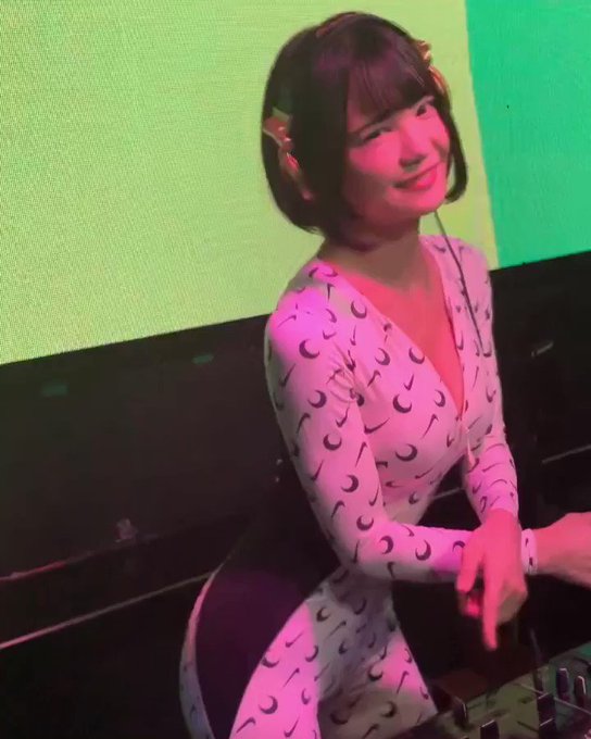 DJ MELのTwitterエロ動画5
