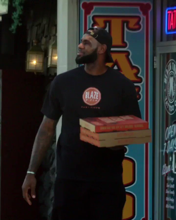 Ron is on a mission: to upgrade the way you pizza. So keep your eyes peeled. You might even get a whole Blaze pie for yourself, compliments of Ron. ๐๐ฅ@KingJames @BlazePizza #BlazeBigger #UpgradeTheWayYouPizza