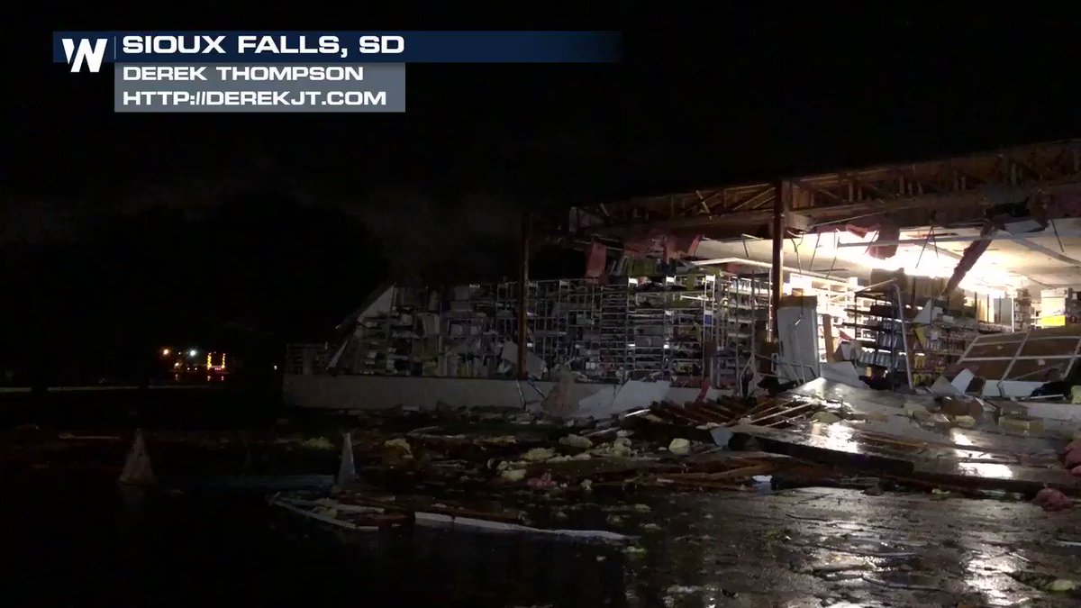 **TORNADO DAMAGE** Heartbreaking scenes coming in from overnight in Sioux Falls, SD, where a tornado moved through the south side of the city. We will bring you the latest updates this morning #sdwx