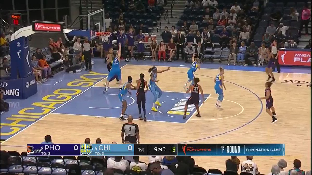 .@brittneygriner gets the scoring going with the hook! ๐
Watch @PhoenixMercury vs. @wnbachicagosky LIVE on ESPN2! ๐
#WNBAPlayoffs