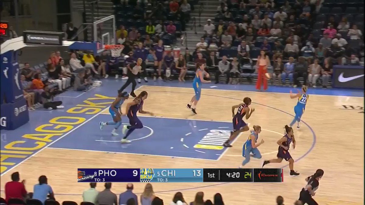 .@Sloot22 (4 AST) getting fancy in transition! π
END OF 1Q: @wnbachicagosky 20 - @PhoenixMercury 16
πΊ: ESPN2 #WNBAPlayoffs