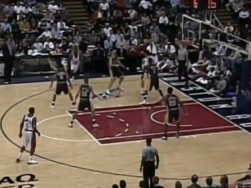 Happy 39th (yes, only 39) birthday to the one and only Yao Ming Big man was smooth with it.

