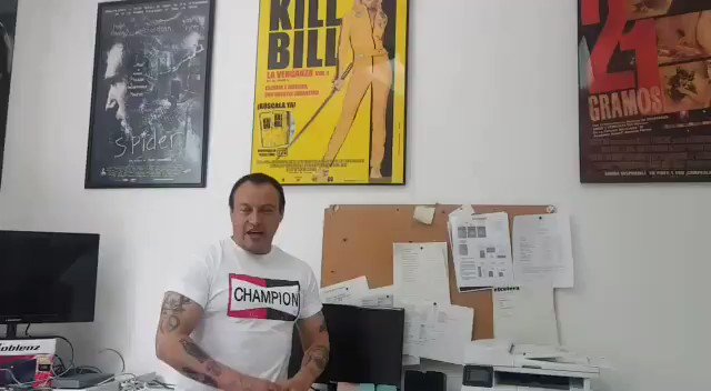 Las democracias se destruyen cuando los ciudadanos se vuelven fanáticos, depositan la fe en un solo hombre y forman sectas para destruir al enemigo. No aceptan la pluralidad. Esa es parte de la base social de @lopezobrador_.