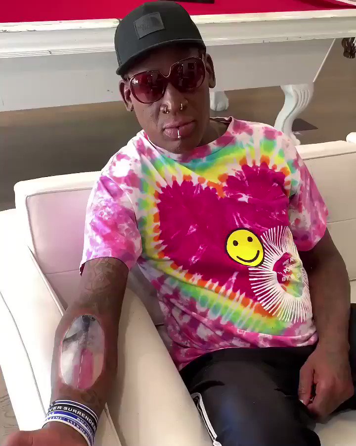 Dennis. Rodman. Enjoying. His. New. Arm. 👽. @dennisrodman