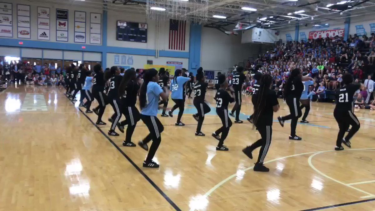 Parkway Schools (@ParkwaySchools) on Twitter photo 13/09/2019 20:57:06 The Parkway step team crushing it at @PWestHighSchool homecoming celebration! 🎉 🎊 The Parkway step team crushing it at @PWestHighSchool homecoming celebration! 🎉 🎊