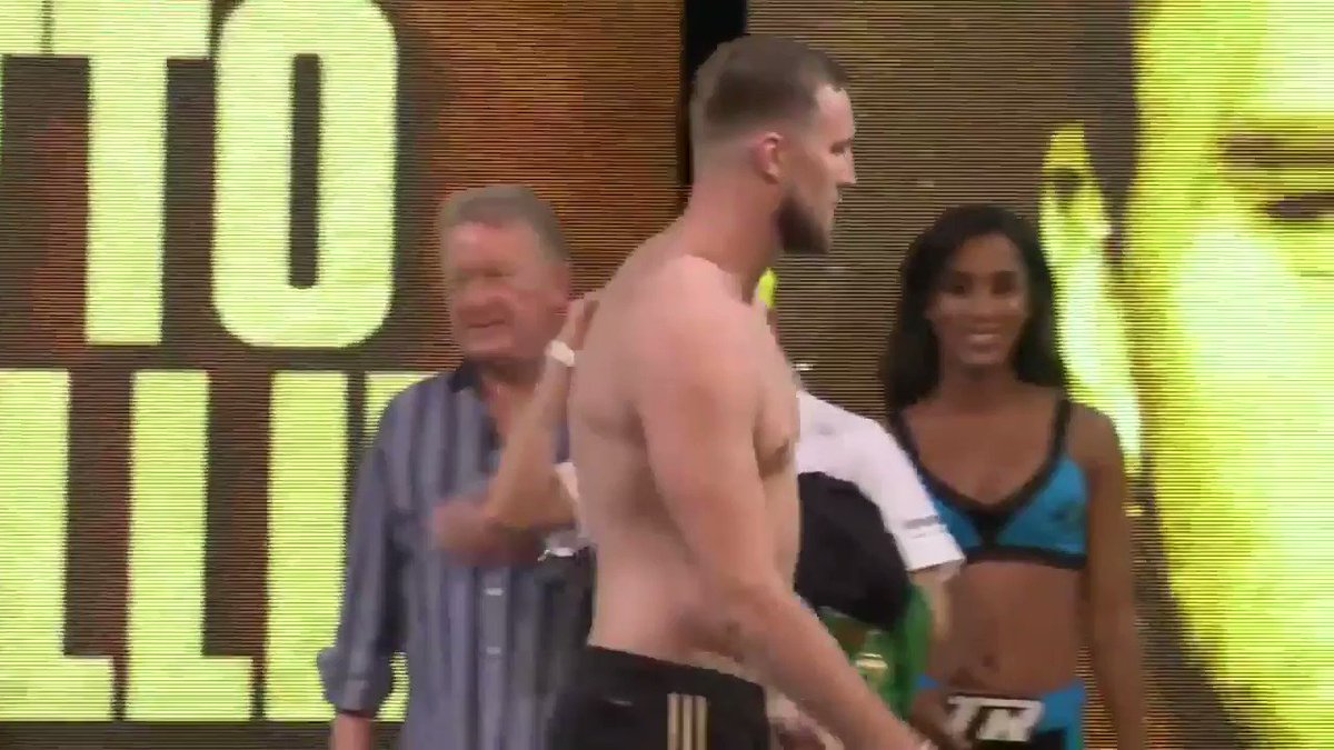 🏆 The linear champ came in at a slim, trim 254.4lbs!🎭@Tyson_Fury donning the luchador mask, for Mexican Independence Weekend!🗣️ Both guys faced-off and had some choice words for each other. 🤪 If this doesn't get you excited, we don't know what will!#FuryWallin