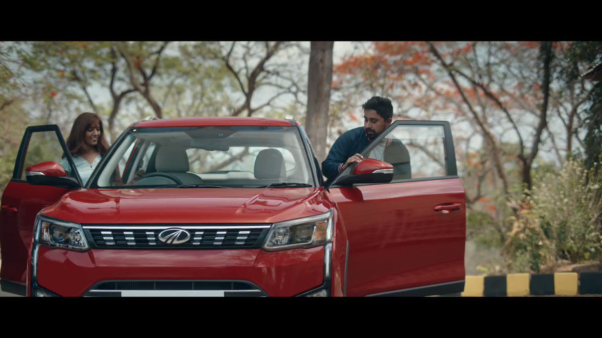 Catch Divya drive the new XUV 300 Auto SHIFT without the hassle of gear shifts!#MahindraXUV300 #MahindraXUV #SuperCarXUV300 #AmazingCarXUV #PowerfulXUV300 #MoreFeaturesCars #ComfortXUV300 #NewMahindraXUV300 #NewXUV300