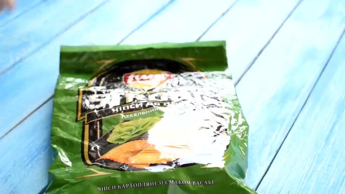 もっと早くに知りたかった！お菓子の袋を簡単に閉じる方法！