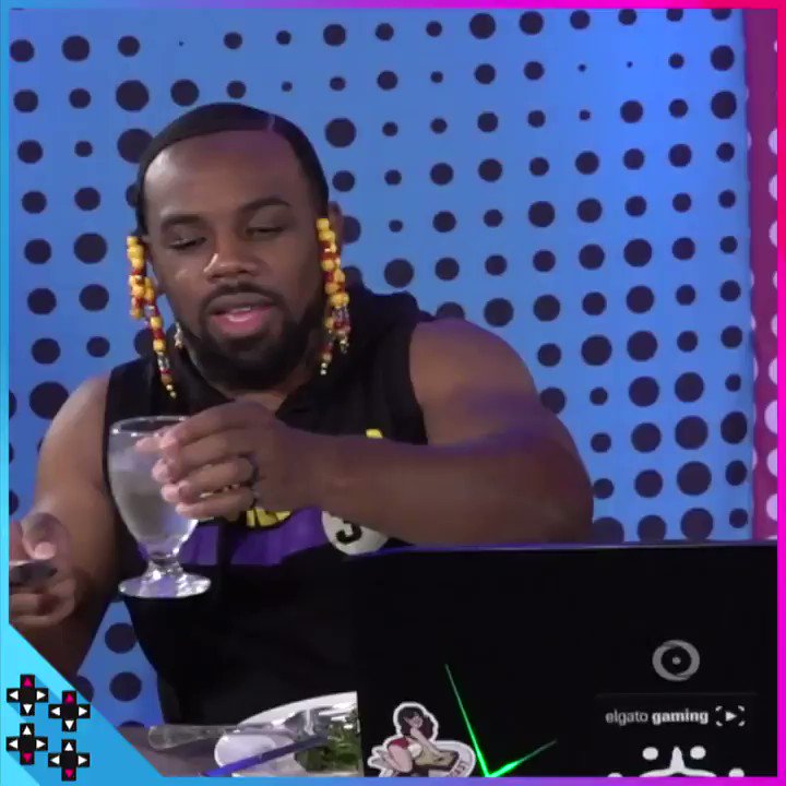Share a lovely meal with @XavierWoodsPhD and @mikethemiz RIGHT NOW on #UUDD! #SuperstarSavepoint https://youtu.be/aa1AQtOI_Ms?sf219410475=1 …