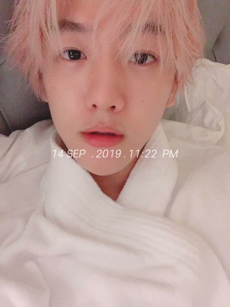 Baekhyun_EXO (@B_hundred_Hyun) on Twitter photo 2019-09-14 15:23:19 오늘은 행복한 꿈을 꿀듯! 나를 사랑해주는 사람이 이렇게 많으니까요!ㅋㅋㅋㅋ헤헤 라이브도 기대됨요.. 내가더기대되는거 뭐지.. 뭐야... 잘자...ㅋㅋㅋㅋㅋㅋㅋ 오늘은 행복한 꿈을 꿀듯! 나를 사랑해주는 사람이 이렇게 많으니까요!ㅋㅋㅋㅋ헤헤 라이브도 기대됨요.. 내가더기대되는거 뭐지.. 뭐야... 잘자...ㅋㅋㅋㅋㅋㅋㅋ