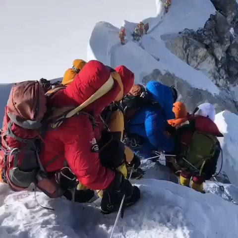 🏔️Breathtaking views from #mounteverest Tag a friend who's scared of heights --#everest #nepal #himalayas #himalaya #visitnepal #mountain #everestbasecamp #trekking #travel #mountains #adventure #trek #hiking #photography #travelnepal #trekkinginnepal #mounteverest #nature
