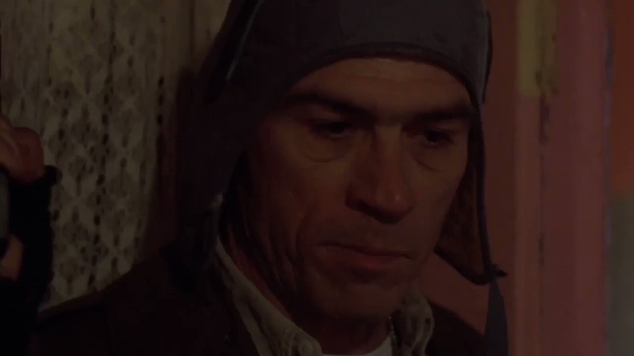 \"I...don\t...bargain\"
Happy birthday Tommy Lee Jones ~ The Fugitive (1993) 