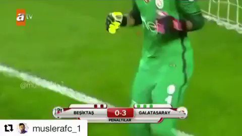 Fernando Muslera: ‘’Türkiye’yi ve Galatasaray’ı çok seviyorum. Kariyerimde en çok Galatasaray’a geldiğim için mutluyum. Futbolu bıraktıktan sonra da Galatasaray’da görev almak istiyorum.SEVİYORUZ SENİ BAY HAKSIZ REKABET @1_Muslera_25 😍