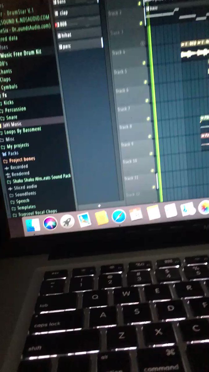 Beat:(Tonto)Ready to work?🤔#hiphop #worldstar #vibes #ViralVideos #beats #instrumentals #DaBaby #lilnasX .@LilBaby #Instagram #producer #work #music #SongOfTheDay #JuiceWRLD #beatsforsale #RapperHolicUnstoppable #QC