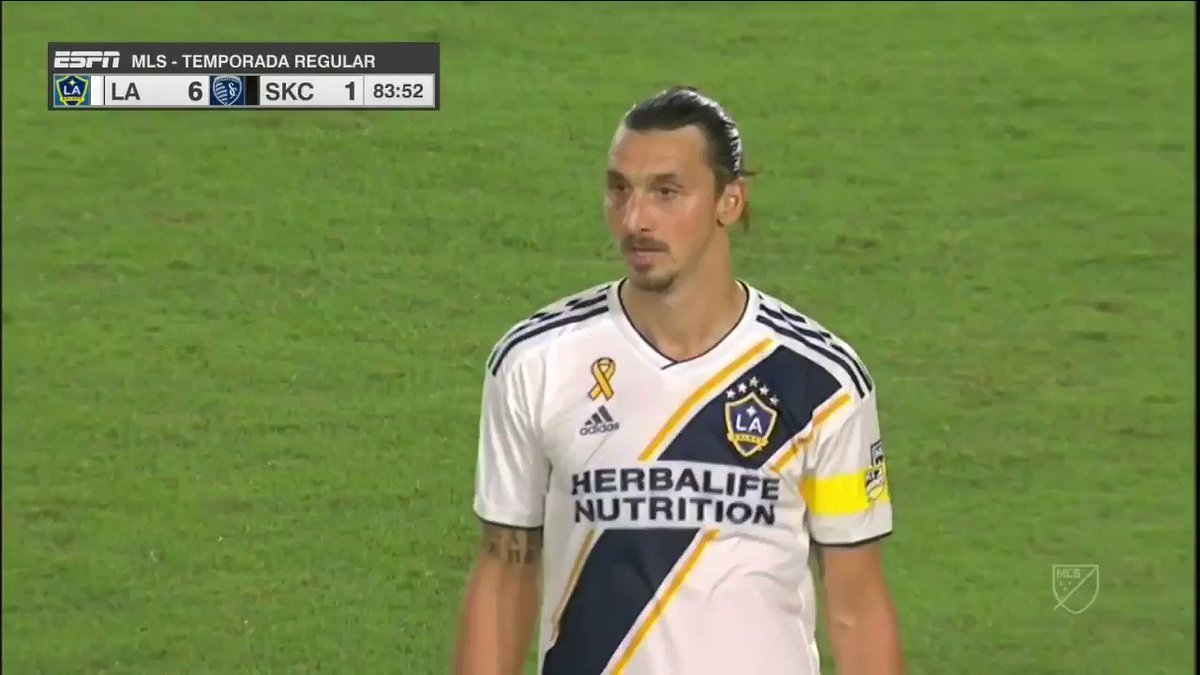 ✅ 26 goles en una temporada. (récord de franquicia @LAGalaxy)✅ 3er Hat-trick de su carrera en @MLS ✅#LAGalaxy es el 3er equipo en anotar 7 goles en un juego en esta temporada. #LAvSKC #MLS