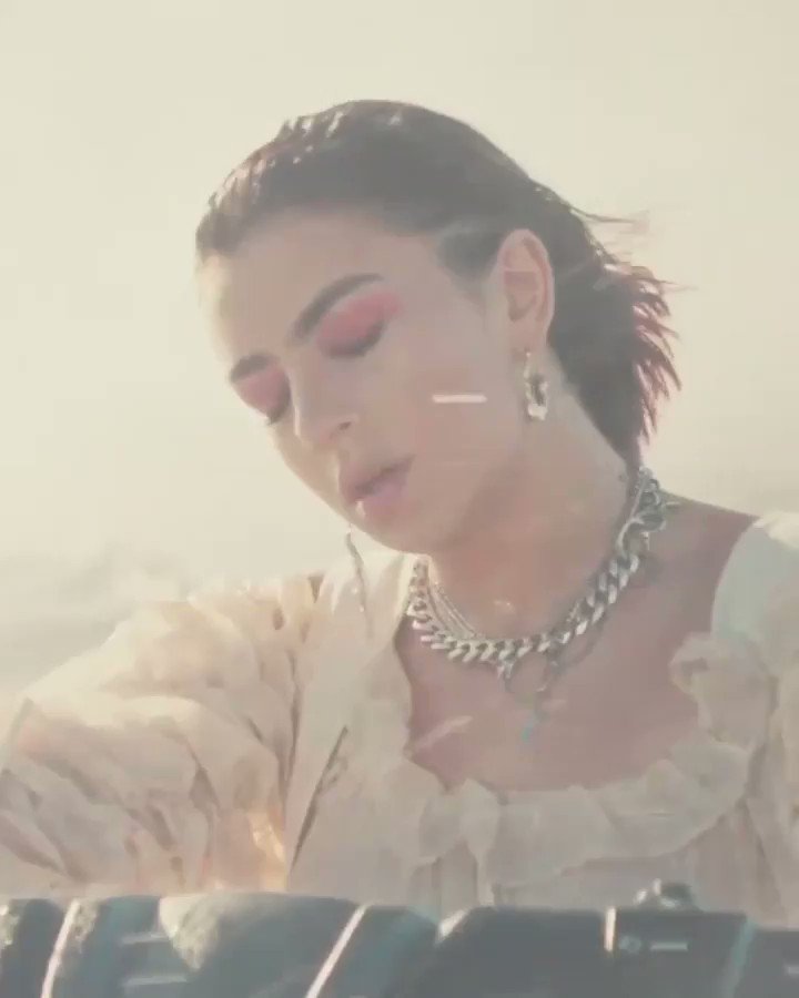 Charli (@charli_xcx) on Twitter photo 2019-09-16 21:09:30 ⚡⭐ 2099 VIDEO DROPS TOMORROW!!!! LETS RIDE ANGELS!!!! @TROYESIVAN ⭐⚡ ⚡⭐ 2099 VIDEO DROPS TOMORROW!!!! LETS RIDE ANGELS!!!! @TROYESIVAN ⭐⚡