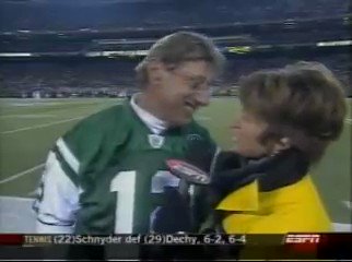 Happy birthday Suzy Kolber. Joe Namath wants to give you a present. 