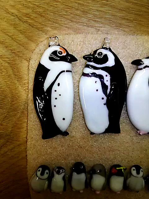 今週末はペンギンアート展開催です。ガラス工房 Frozen Oceanは22日