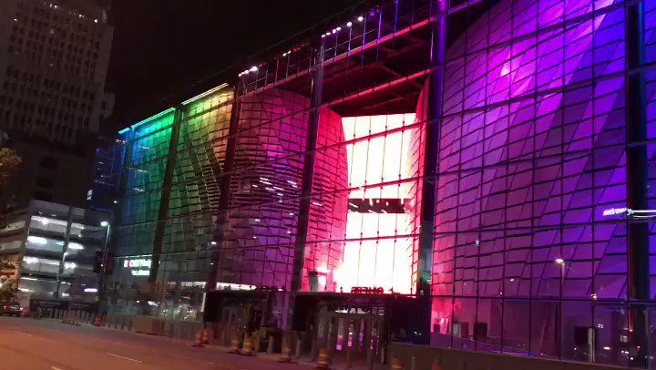 IT’S LIT💡
Lighting tests with the amazing new curtain wall are ramping up headed into our grand opening and free open house on Saturday, September 28th!
Redeem your FREE tickets today: http://RocketMortgageFieldHouse.com/opening
#WelcomeHome