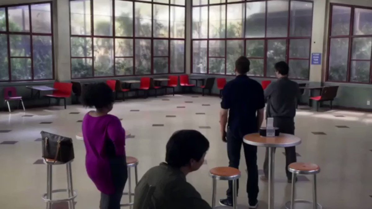 I have not seen this probably since it originally aired. The way I just laughed out loud at dinner with friends!!! 😂 Whoo! @kenjeong is a FOOL!!! There’s a twist to this too! #BearDownForMidterms @CommunityTV