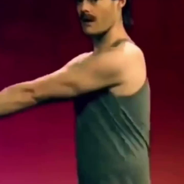 HAPPY BIRTHDAY BILL HADER!!  