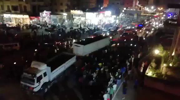 This video from Mahalla in #Egypt Not huge numbers but they’re loud. Similar scenes in Cairo and Alexandria. People online also participating. All demanding the fall of the regime#الشعب_يريد_اسقاط_النظام