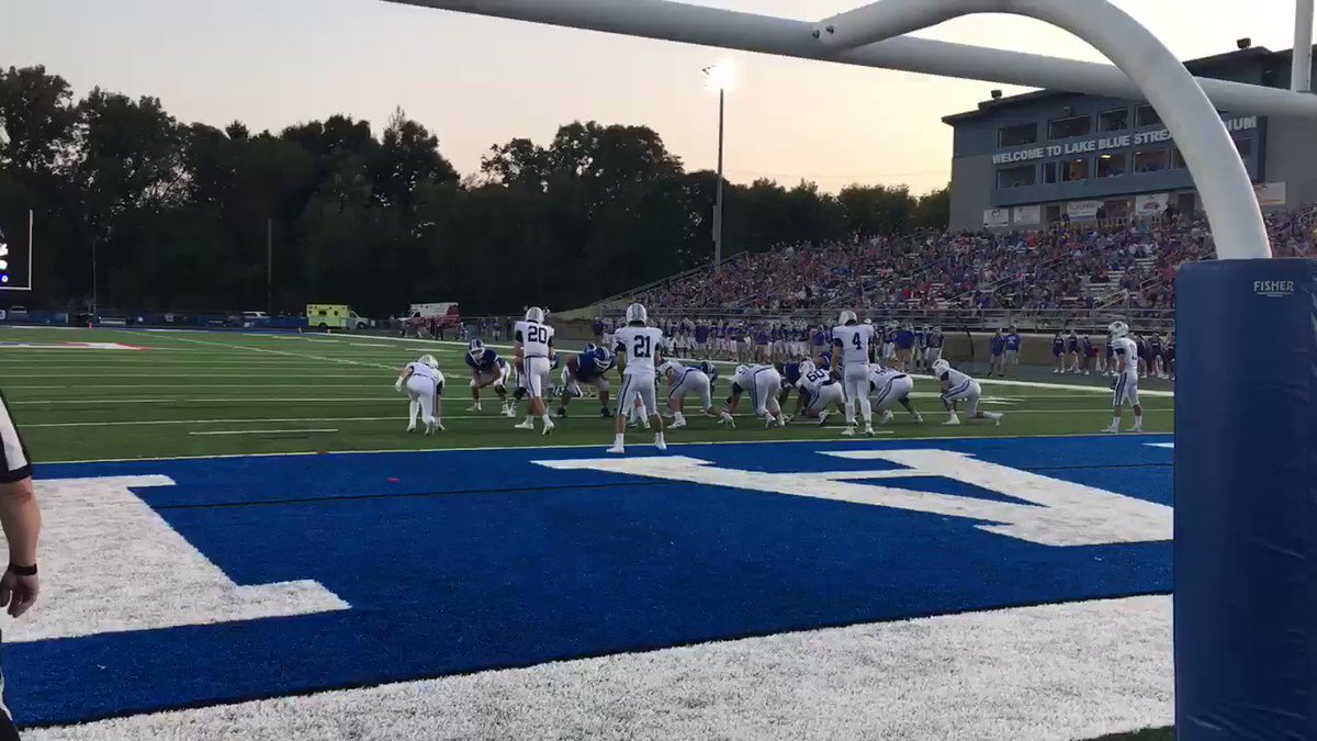 🏈🎙📻@1480whbc @SarchioneFord
Game of the Week🏈🎙📻
1st Qtr
@Lake_Athletics
@StreaksFootball 3
@LakeCoachD
@LousvilleLeps 0
#TheTraditionContinues on @1480whbc http://whbcsports.com