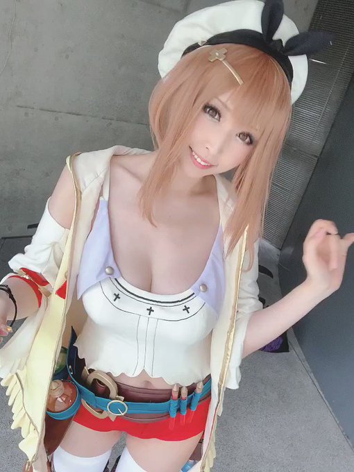 コスプレイヤー桃色れくのTwitter動画3