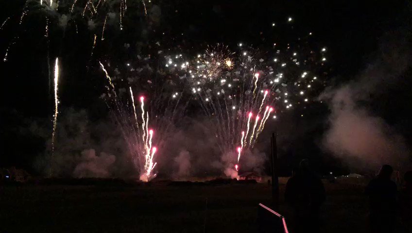 Rory McIlroy (@McIlroyRory) on Twitter photo 2019-09-28 20:03:28 Not a bad place to watch some fireworks👌 🎇 @TheHomeofGolf @dunhilllinks Not a bad place to watch some fireworks👌 🎇 @TheHomeofGolf @dunhilllinks