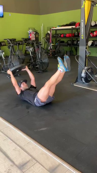 Just me....doin #StudShit 💪🏼 https://t.co/y6IUjlNAvz<a href="/tag/studshit"class="tags">#StudShit</a>