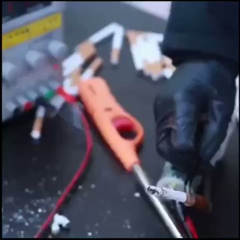 أسأل الله أن يعافي كل مبتلى بالإقلاع عن التدخين ..