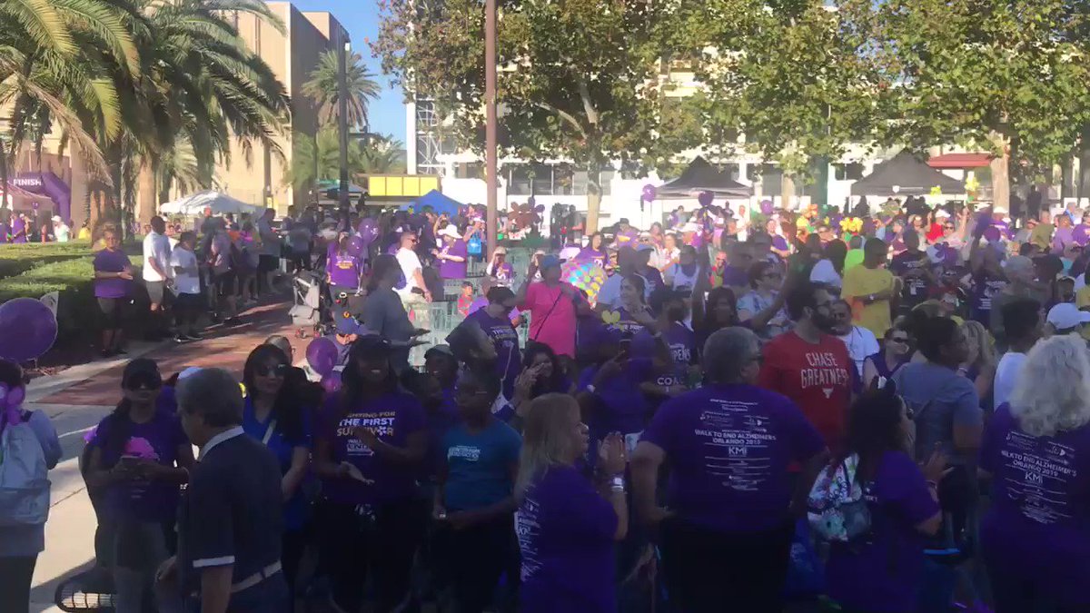 Tammie Fields (@tammiefields) on Twitter photo 2019-10-05 13:45:32 Yaaaaas! @citybeautiful turning out in full force to #Walk2EndAlz #ShowYourPurple @MyNews13 Yaaaaas! @citybeautiful turning out in full force to #Walk2EndAlz #ShowYourPurple @MyNews13