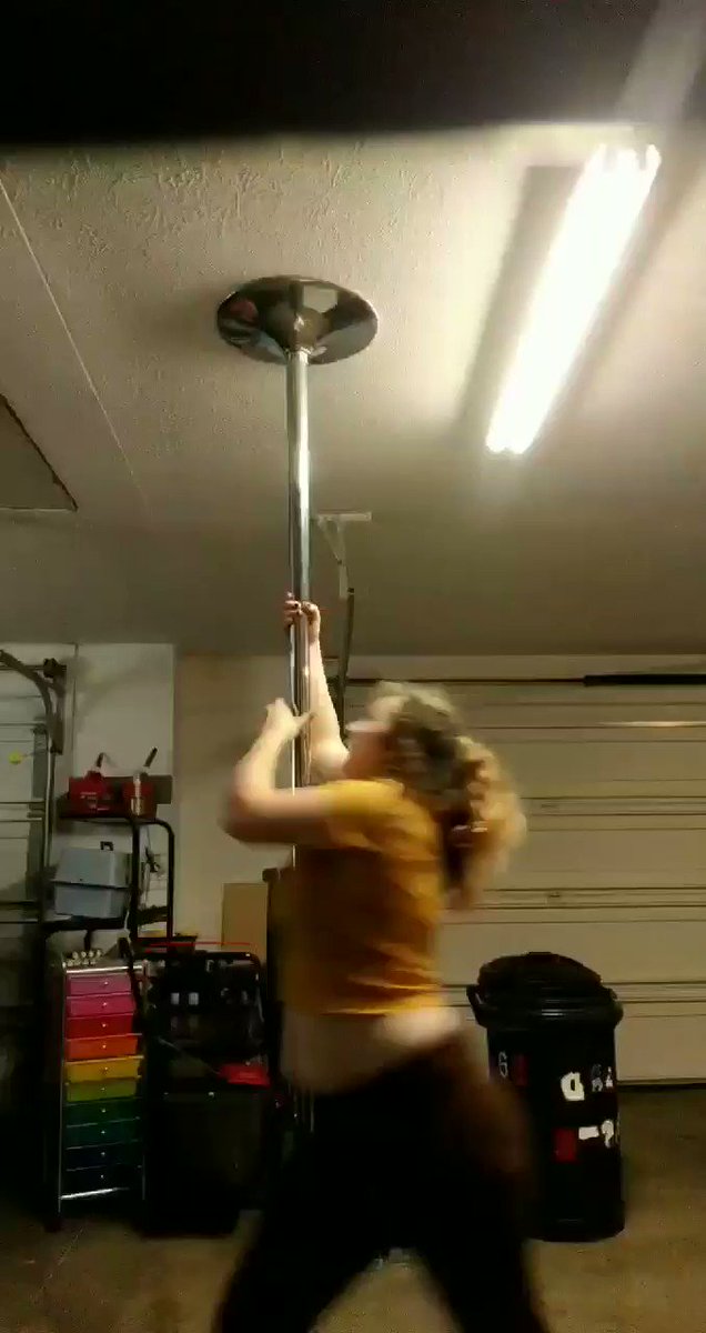 Model - Danielle Karma curvy