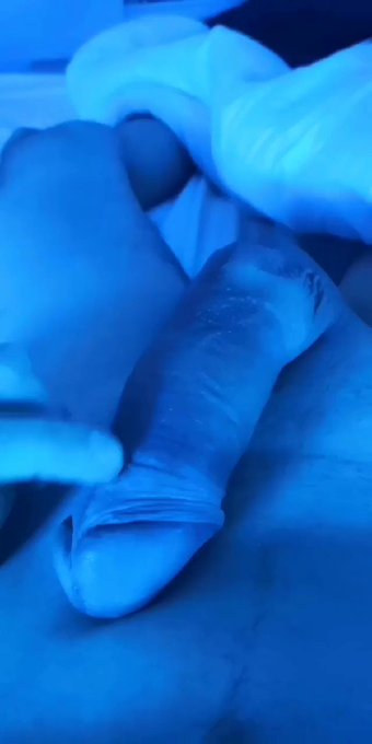 Good morning ??
#cock #penis #bisexual #bicurious #gay #twink #follow #retweet #masturbate #nsfw #naked