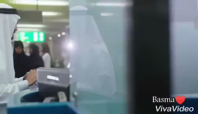 . وإنتَ ماشى فـ مصر شايف الف ضحكه بتناديك وإنتَ ماشى فـ مصر عارف إنها فرحانه بيك ـ🇪🇬 #مصر_قريبه 🇪🇬ـ.