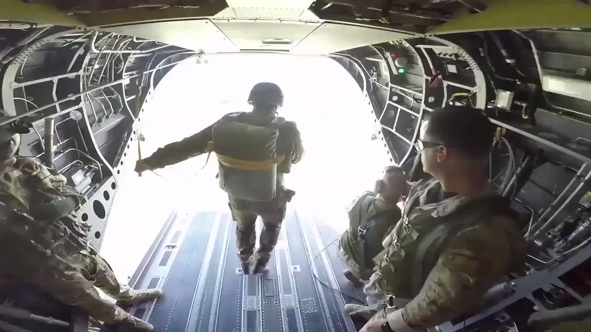 U.S. Army (@USArmy) on Twitter photo 09/10/2019 04:05:51 Our #SkySoldiers always seem to have the best views. Video by @USArmyReserve Staff Sgt. Austin Berner Our #SkySoldiers always seem to have the best views. Video by @USArmyReserve Staff Sgt. Austin Berner