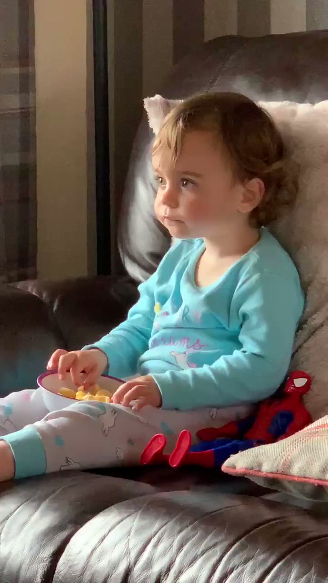 Paddy Raff (@paddyraffcomedy) on Twitter photo 2019-10-11 04:41:10 My 2 yr old daughter’s reaction to seeing the Hulk go bananas for the first time 😂 My 2 yr old daughter’s reaction to seeing the Hulk go bananas for the first time 😂