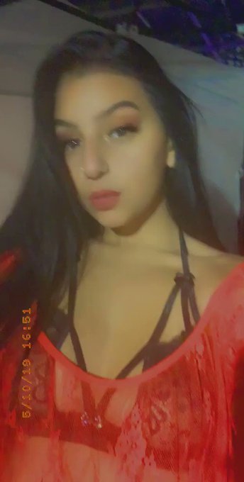 Helloo mes amours! Demain au salon de Tournai sur le stand @sweetprodX une autre actrice nous rejoindra<a href="/tag/shootoftheday"class="tags"><span>#shootoftheday</span></a>