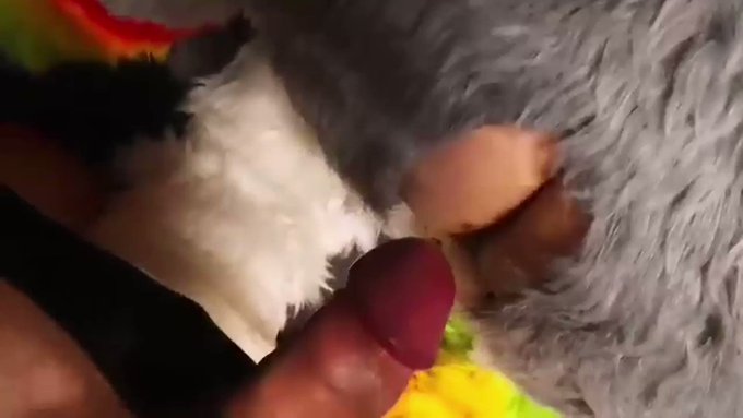 Do you like when your dick slides deep in me? Do you like what you see? It feels pretty nice ???

#nsfw