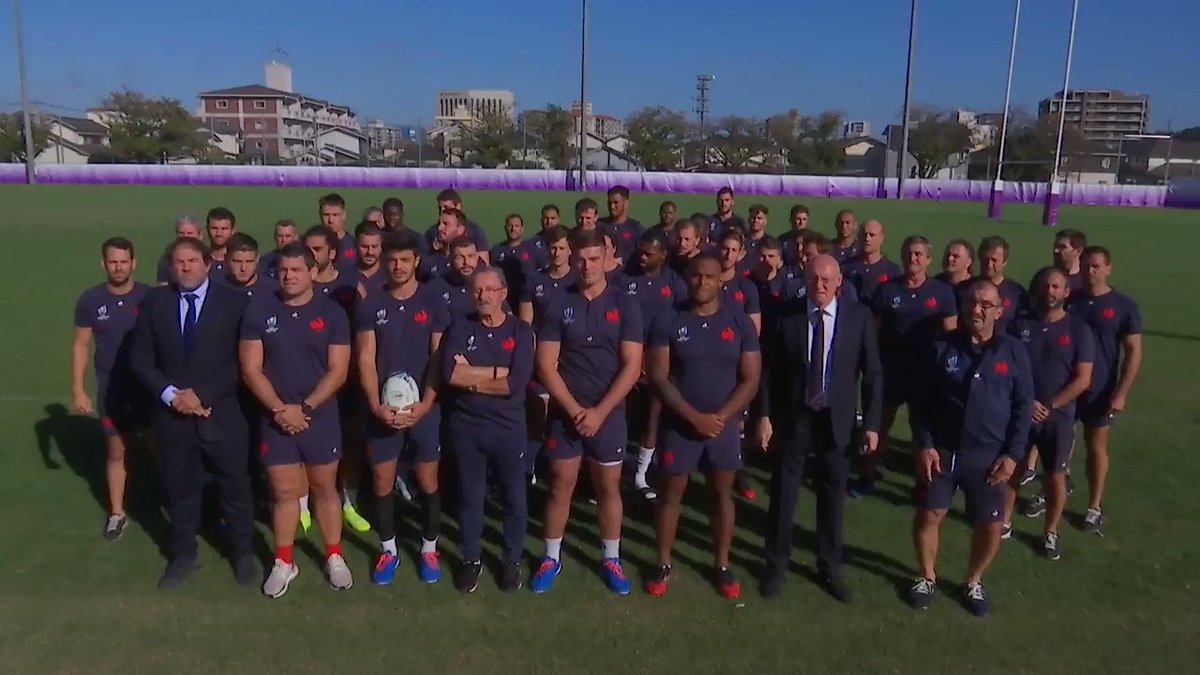 Le XV de France exprime son soutien à la population japonaise après le passage du typhon Hagibis.
« 日本の皆さま、フランスチームは皆さんと共にあります。がんばりましょう! » 🙏🇫🇷🇯🇵
#TyphoonHagibis #RWC2019 #XVdeFrance