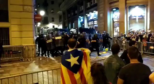 Spanish policemen in Catalonia brutally attack Catalans in Barcelona. They are shooting up: 56 people injured by now.
Thousands of Catalans say enough is enough over the brutal sentence of the #SpanishInquisition #HelpCatalonia #SpainIsAFascistState