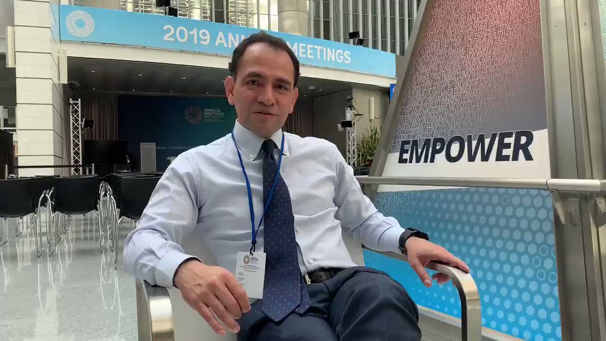Esta semana se realizarán en Washington las reuniones anuales del @BancoMundial y @FMInoticias. Es el evento más importante de finanzas internacionales y un espacio para la búsqueda de consensos.Les cuento en estos videos de qué se trata y cuál es la participación de México. 1/3
